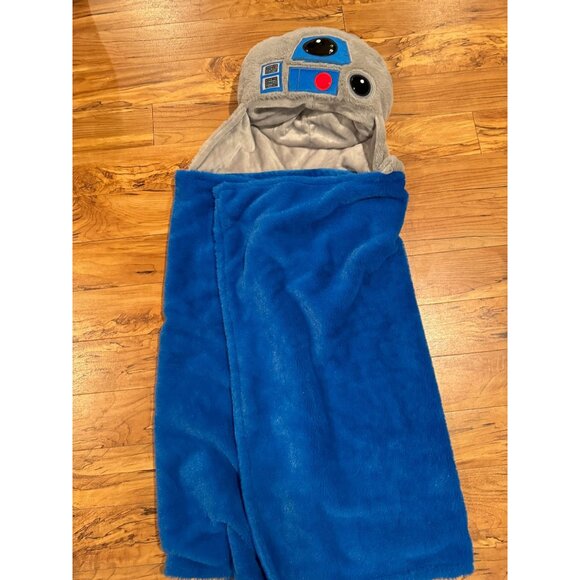 Star Wars R2-D2 Hooded Blanket – Plush Wearable Throw - Picture 8 of 10